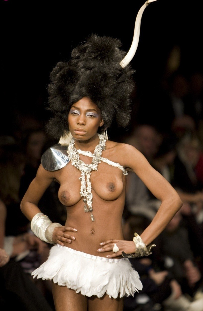 Charlie Le Minda Charlie Le 2020