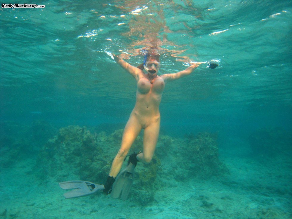Submarine swimming women naked