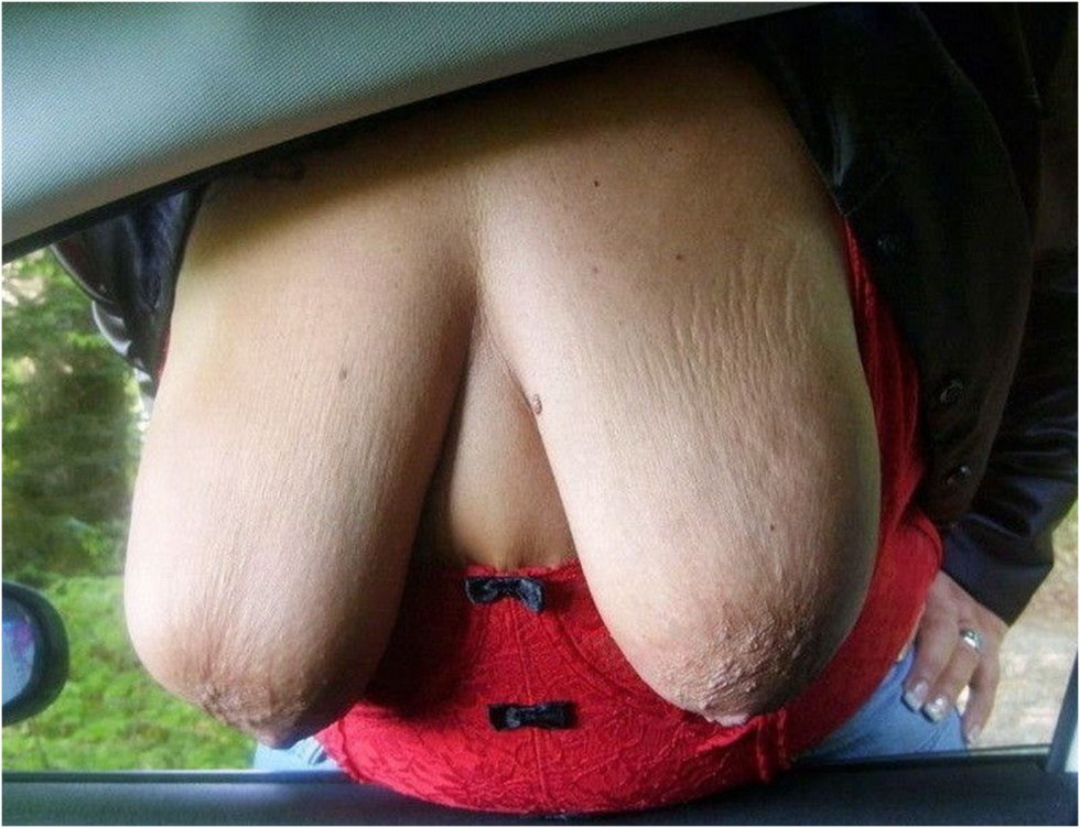 Sagging boobs in the car