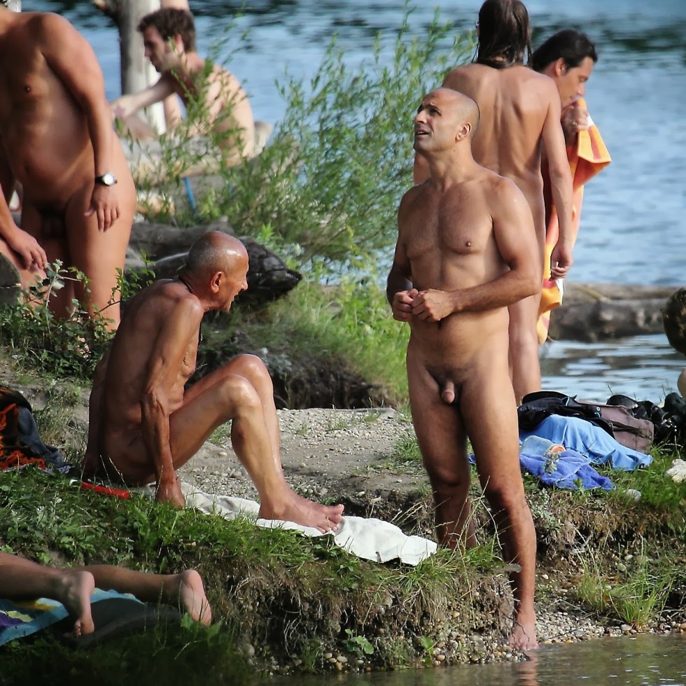 Naked guys are spied