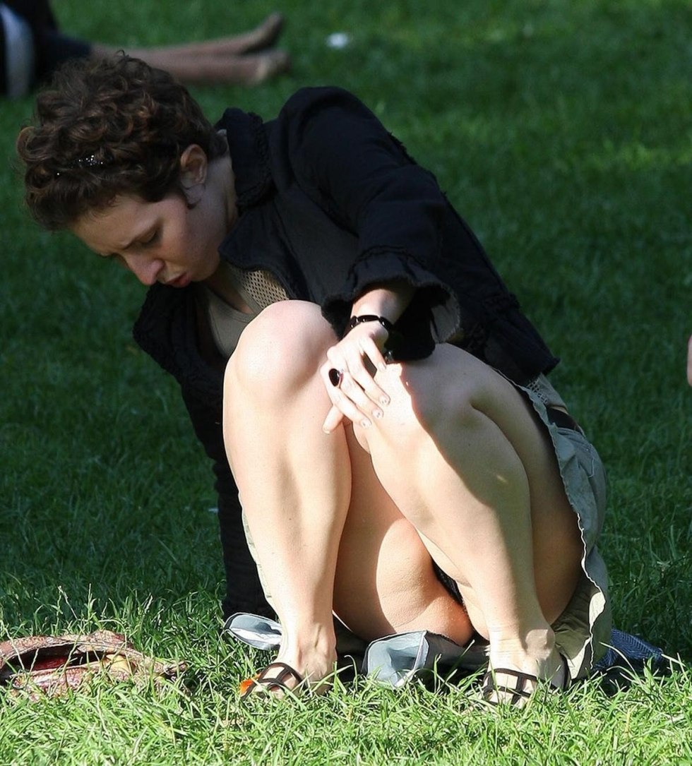 Spied without panties