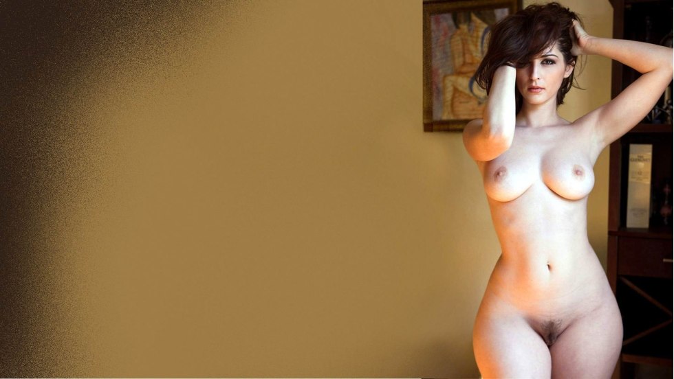 Naked girls.carlotta.Champagne