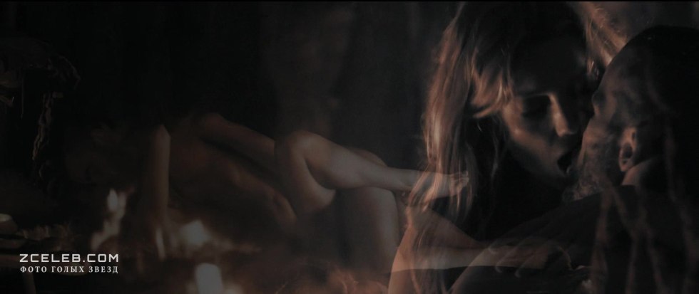 Annabell Wallis bed scenes