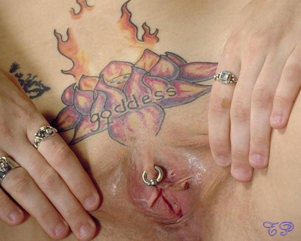 Cool tattoos on the vagina