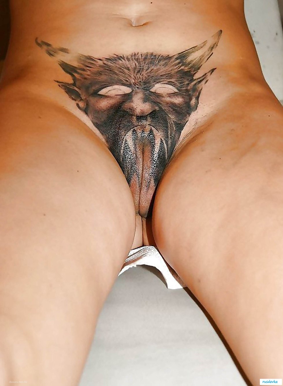 Women's tattoos on the vagina