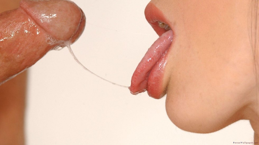 Member cums in a close -up mouth