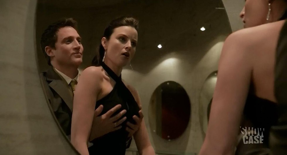 Rachel Nichols Cobra throw