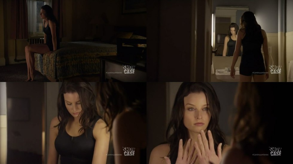 Rachel Nichols bed stage