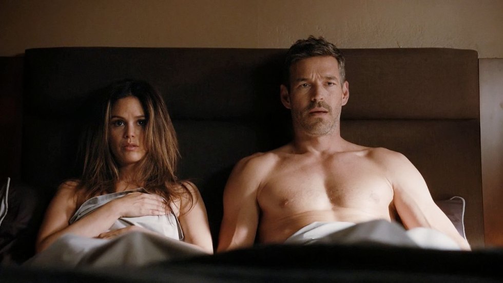 Eddie Sibrian bed scenes