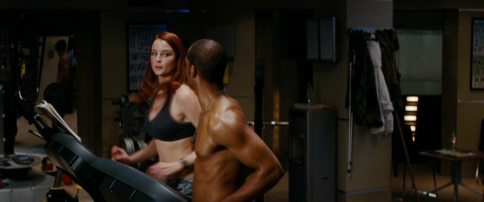 Rachel Nichols Cobra throw