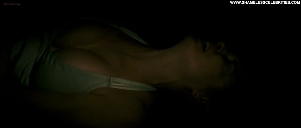 Rachel Nichols bed stage