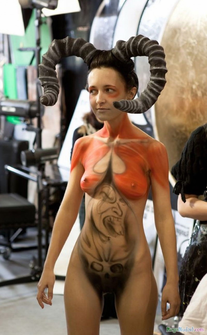 Bodyarta naked without panties