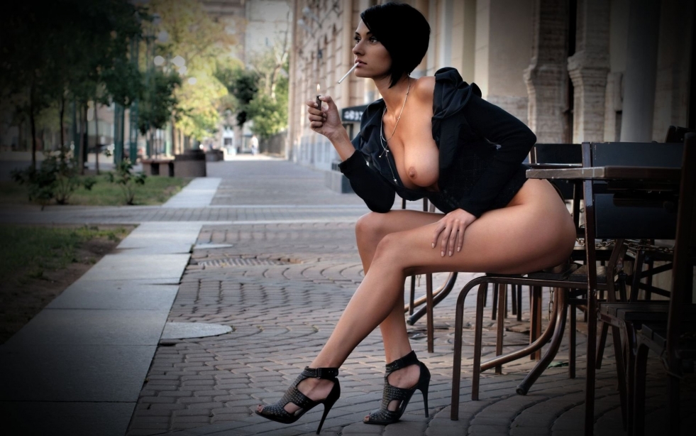 Frivolity Flashing Street