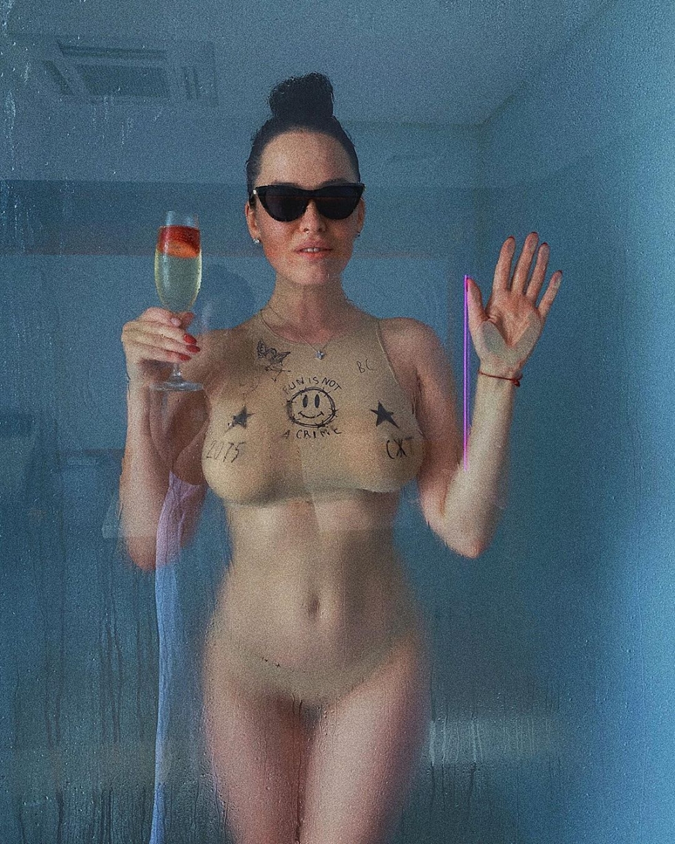 Daria Astafieva Tits