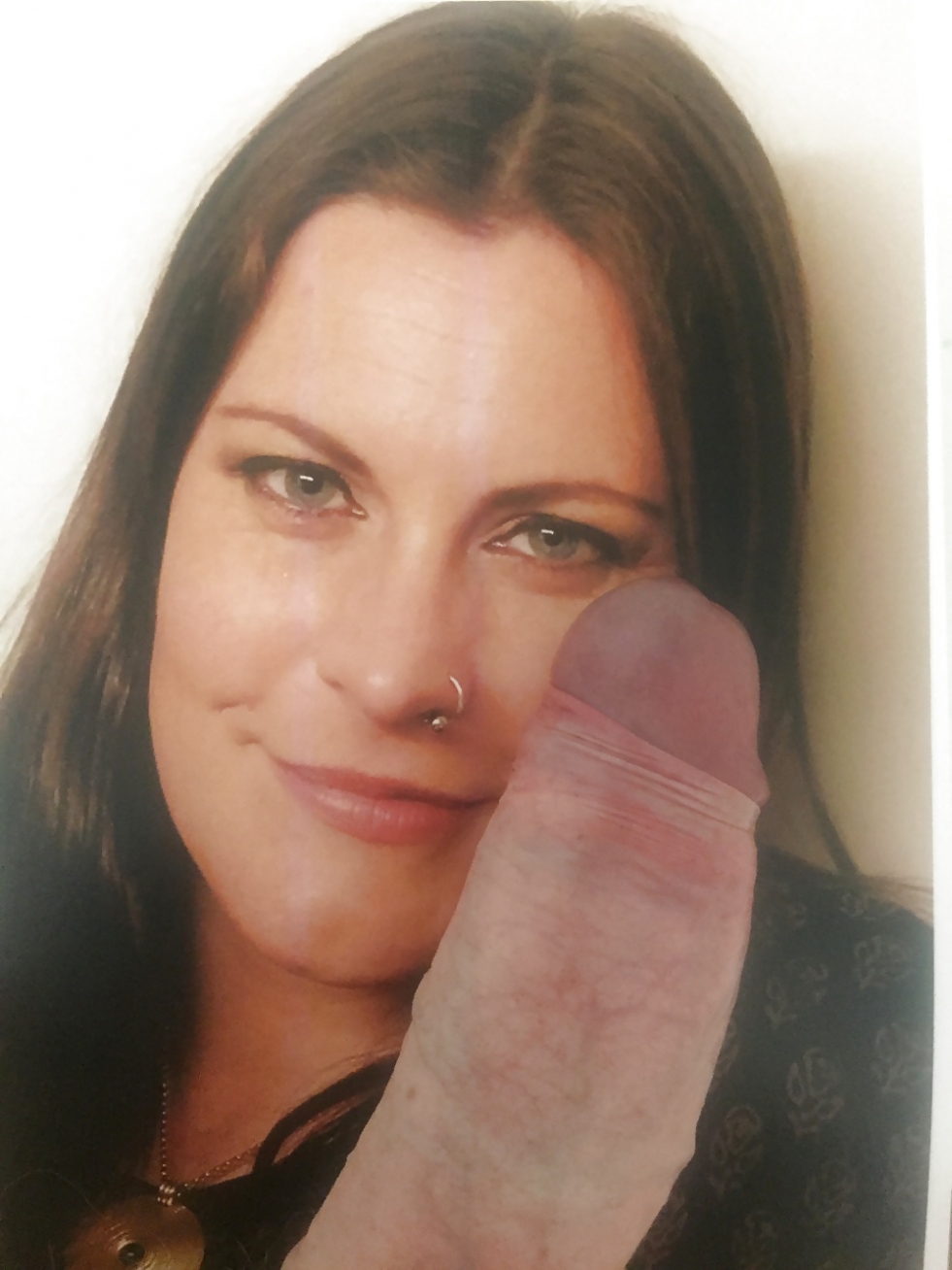 Flor Yansen with naked legs