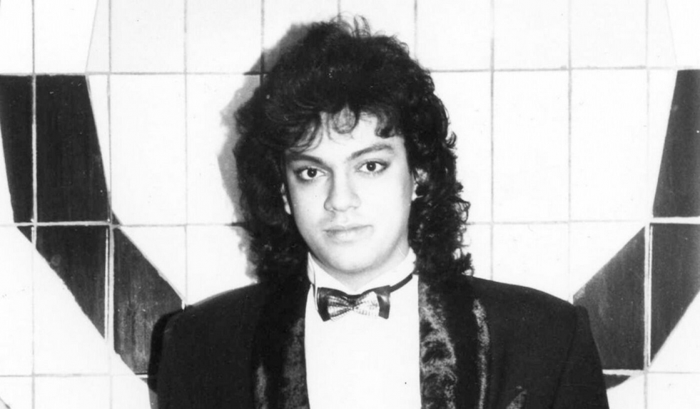 Kirkorov caresses pussy at a concert