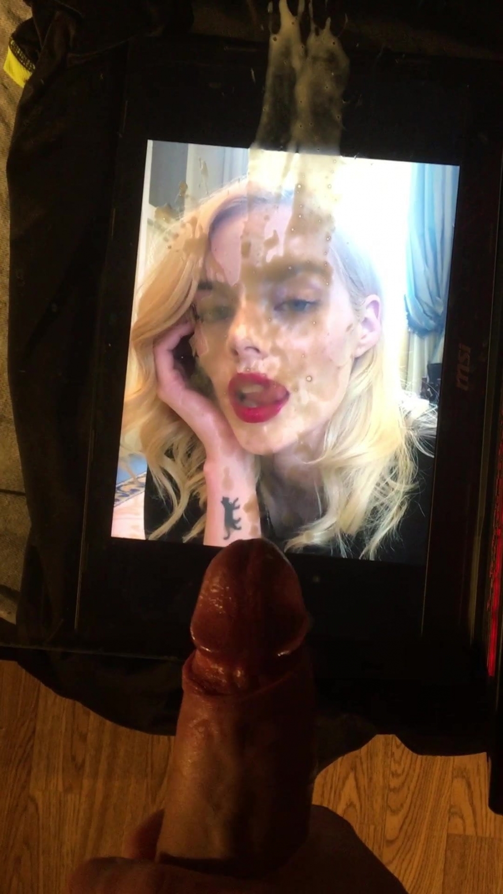 Naked Tits Samara Wiving