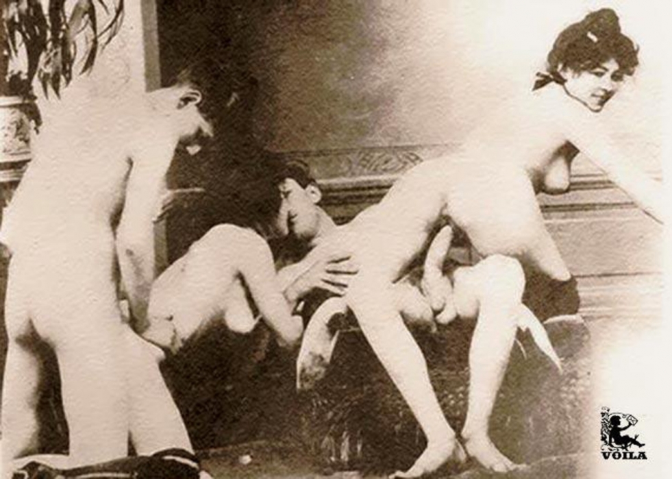 The oldest erotic photos