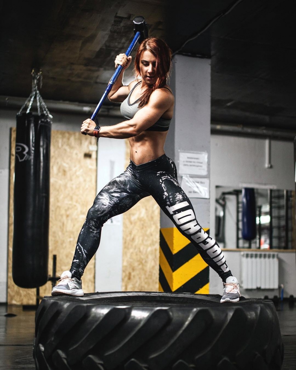 Julia Masina with Tail