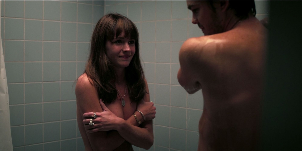 Kathleen Robertson Tits