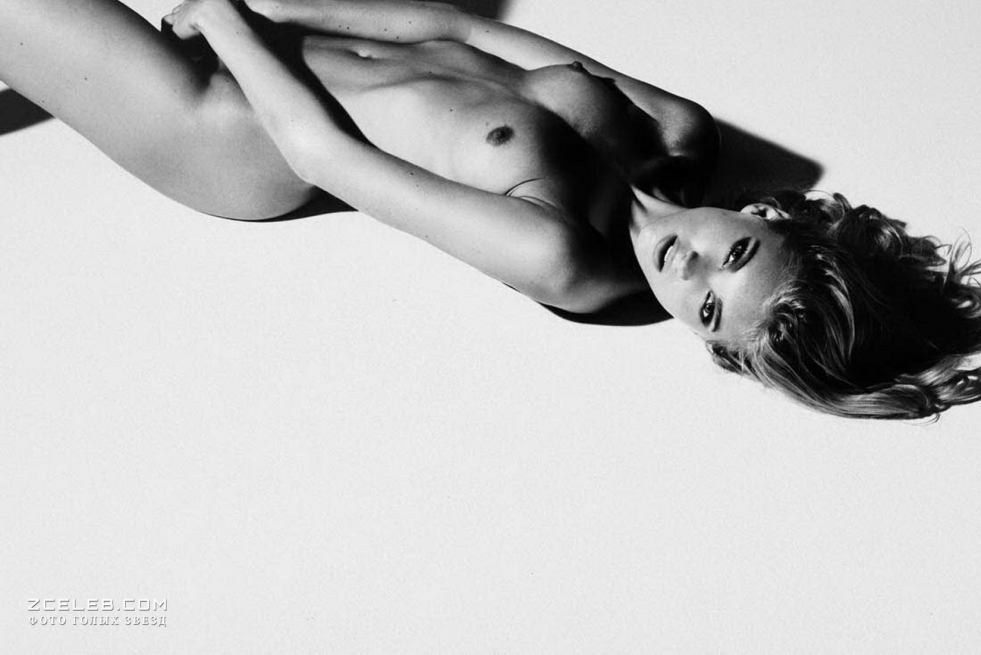 Photo naked Elsa Hosk without panties