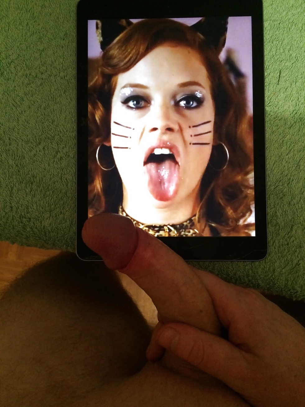 Izzy Lush Blocked Naked Vagina