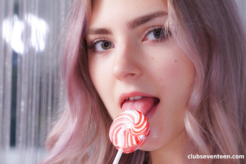 Jessica Nigri in pink