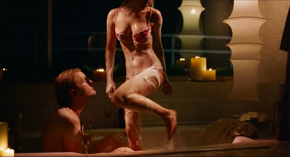 Where The Truth Lies 2005 - Alison Lohman and Kristin Adams Lesbian Scene