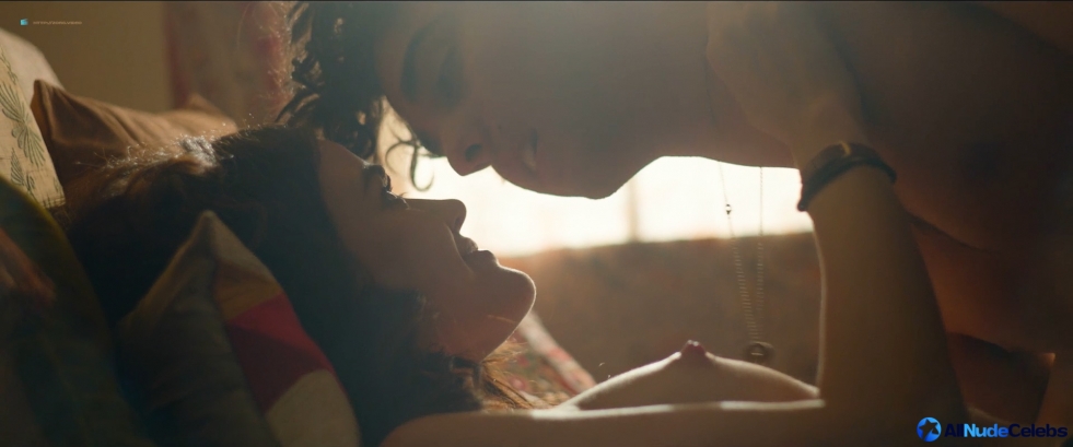 Lucy Hale Nude in Dude (2017 Watch