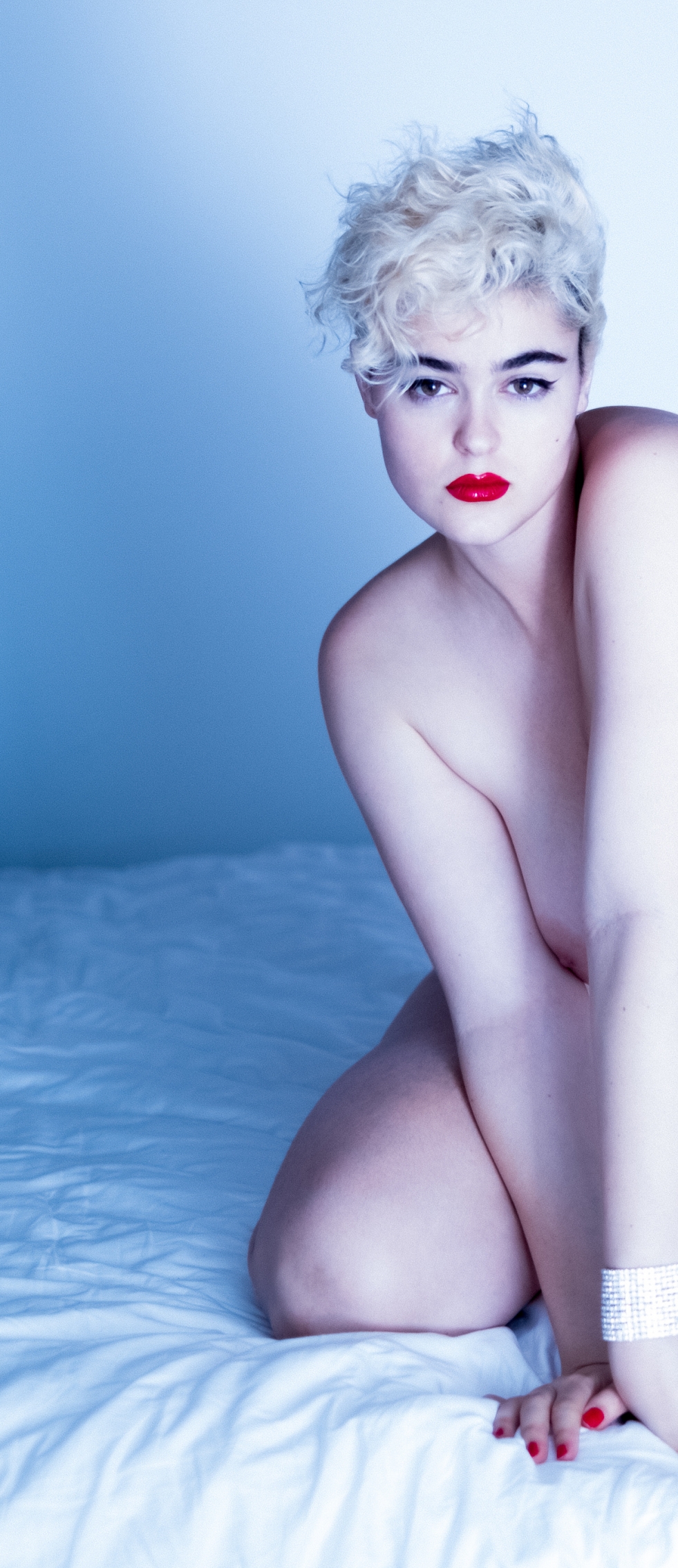 Stephanie Ferrario naked crotch in youth