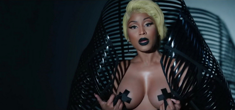 Nicky Minaz Hot Hot Hot Hot