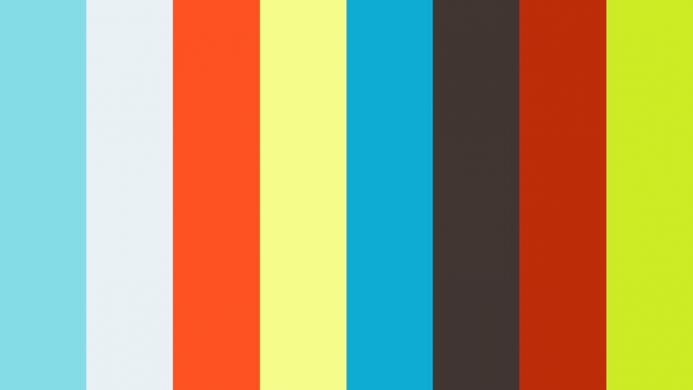 Chicks on Nu Beach in Miami