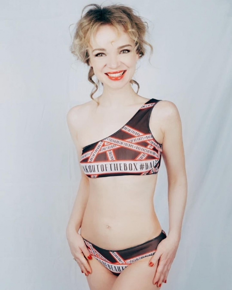 Vitalina Zymbalyuk Nu