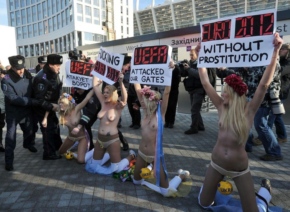 Feminists undressed at the rally