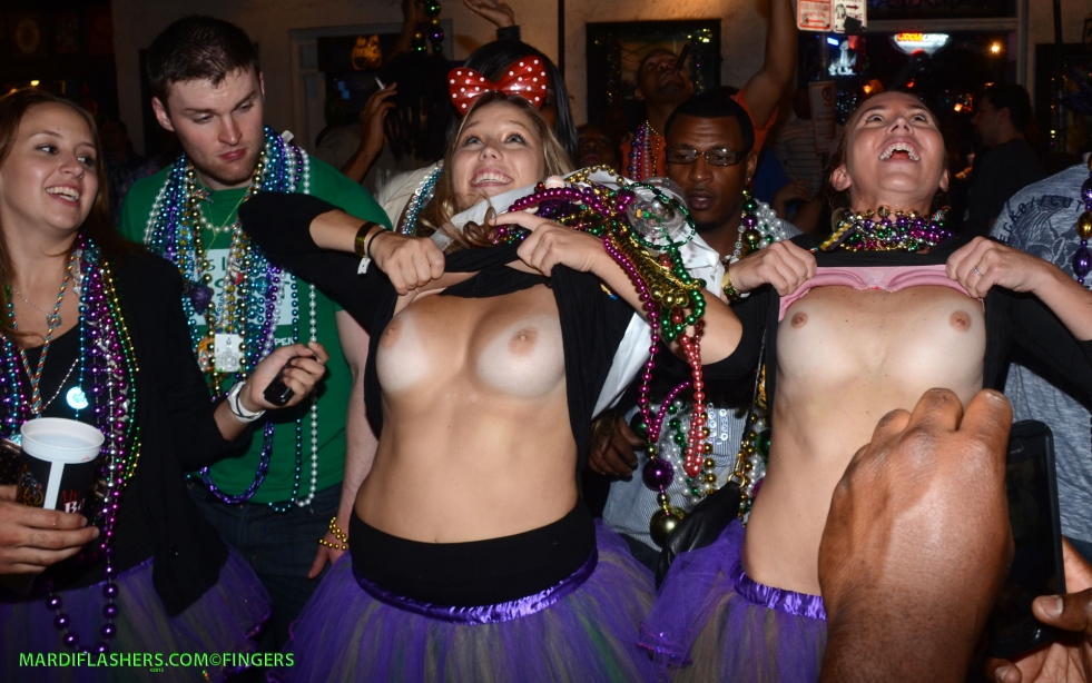 Mardi Gra Women Naked