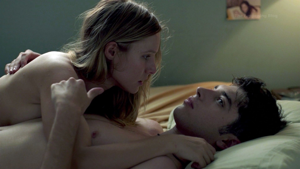 Absolutely naked Kristen Stewart Pussy