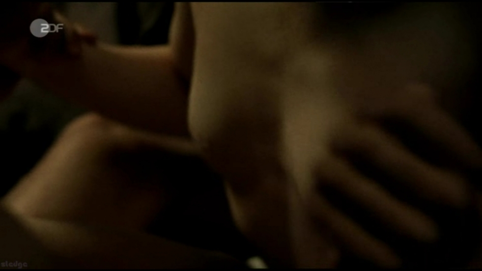 Carolina Herfurt Tits