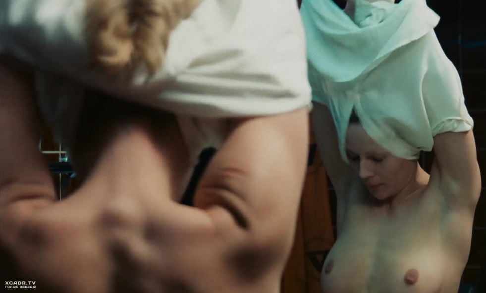 GRAI6 SHAPOLOVSKA Naked bdsm