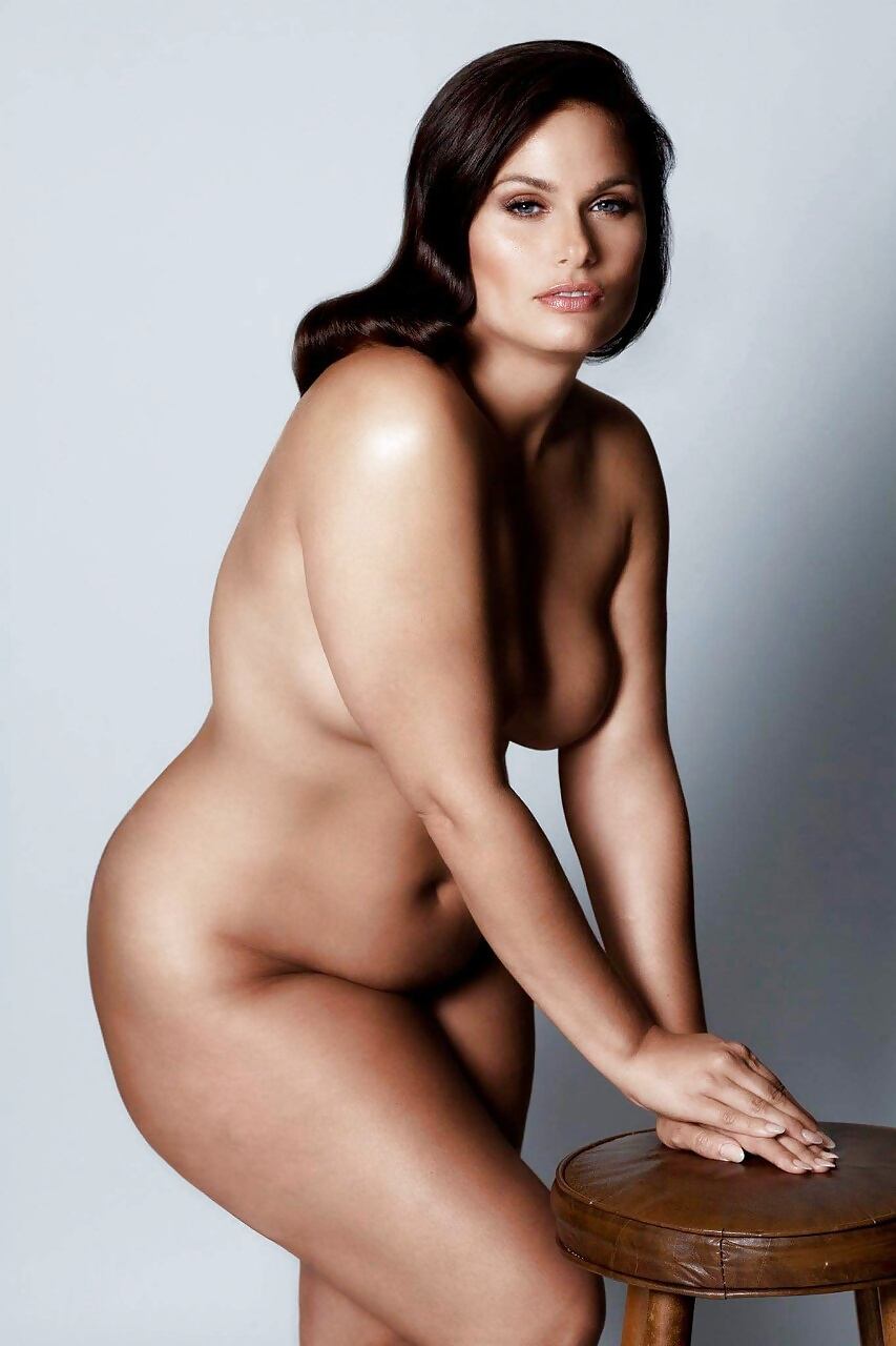 Plus Size Model Deniz Bido Nude