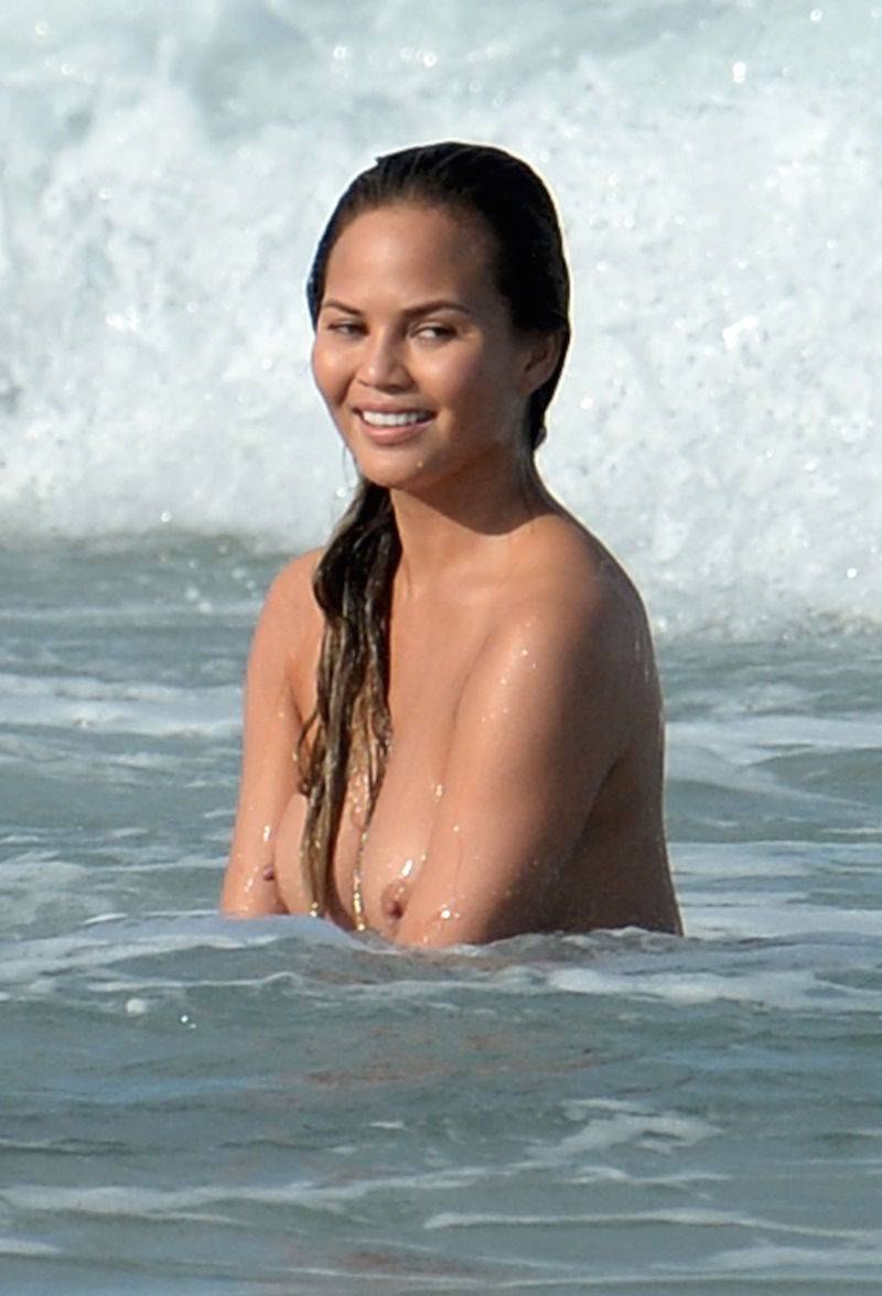 Krissy teigen erotic