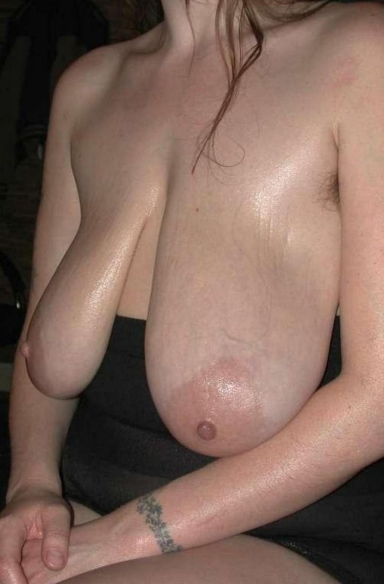 Bare women with hanging tits