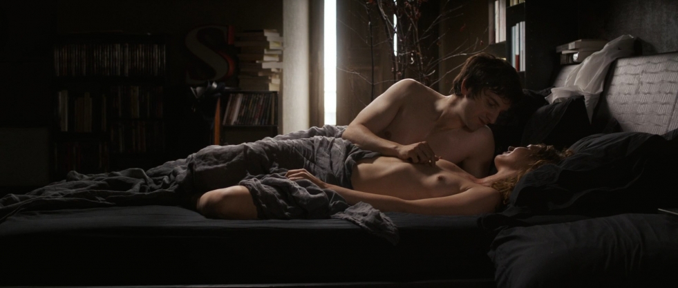 Louise Burguan sticking nipples