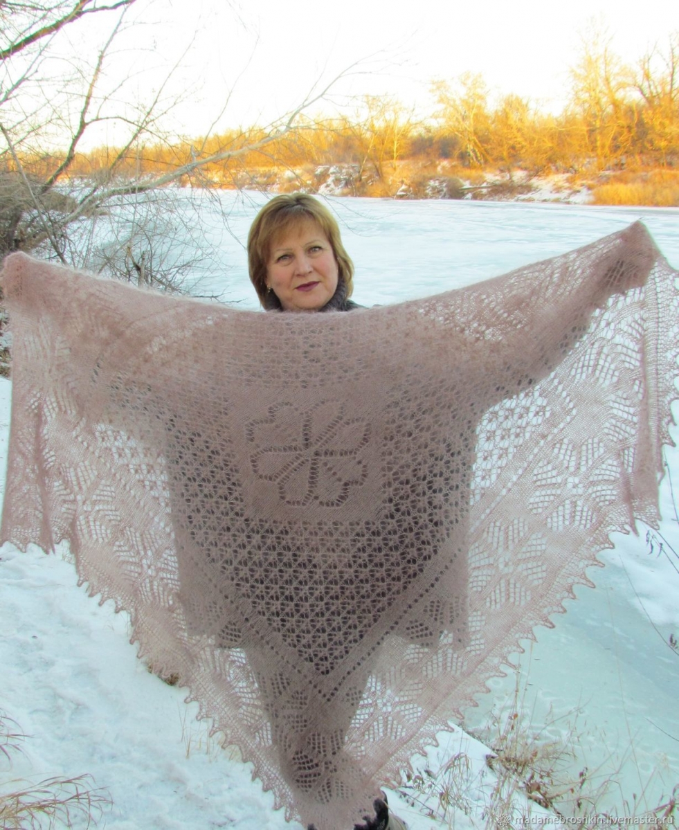 Legendary down shawls