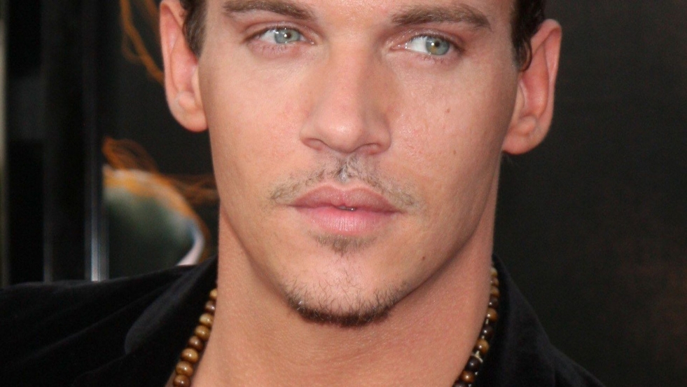 Tudora Series Scenes Love