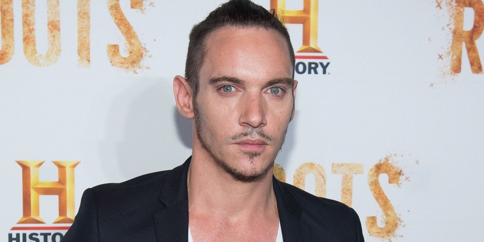 Jonathan Reese Myers and Natalia Vodyanova Kiss