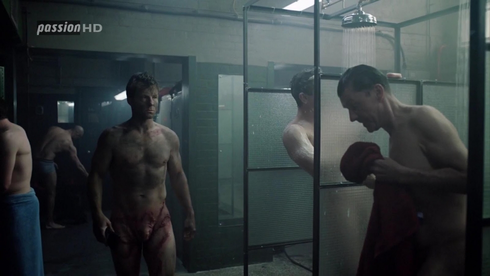 Simon de Bovwar naked