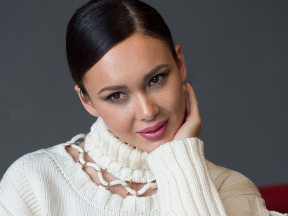 Aida Garifullina and orchestra