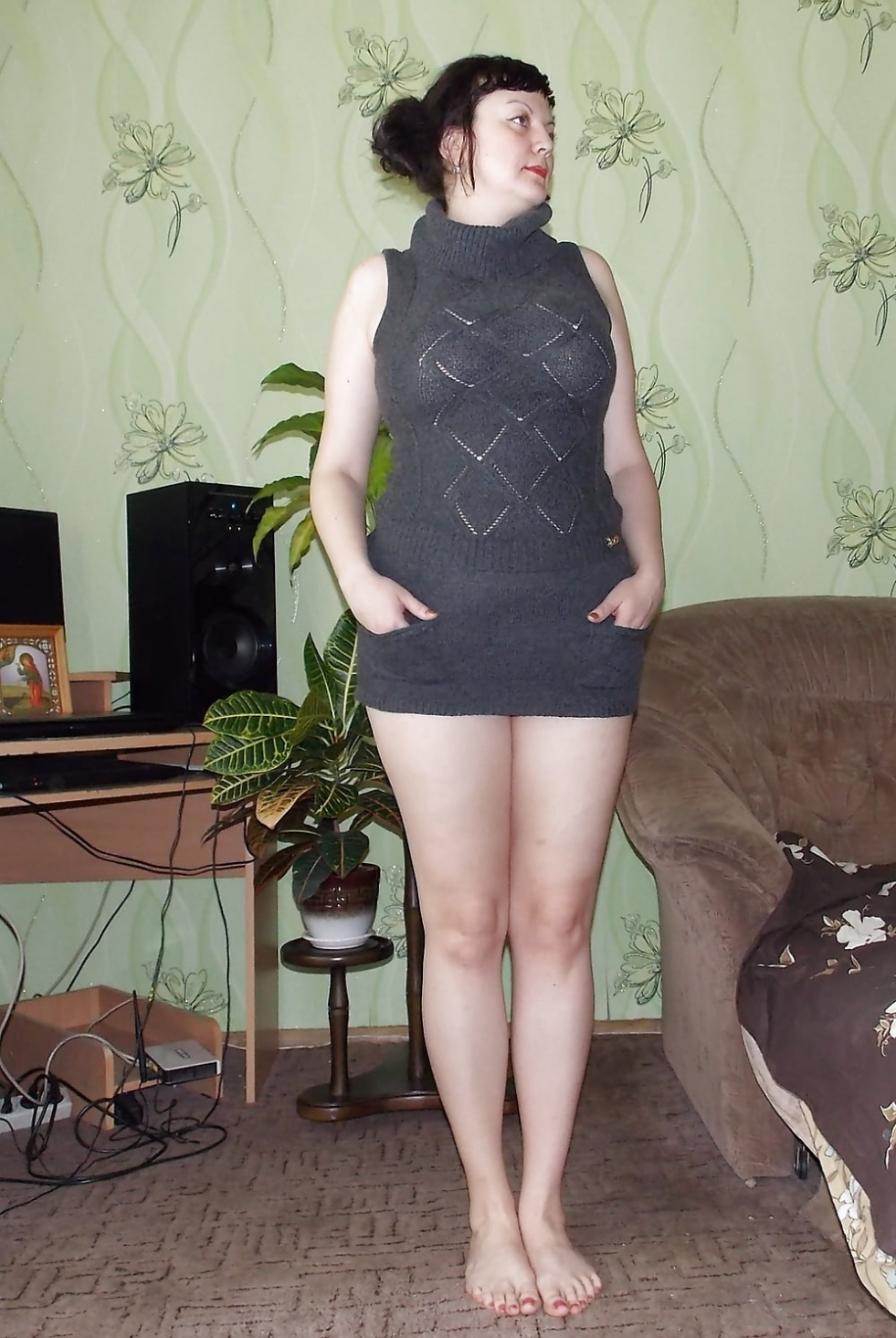 Home naked wife in body