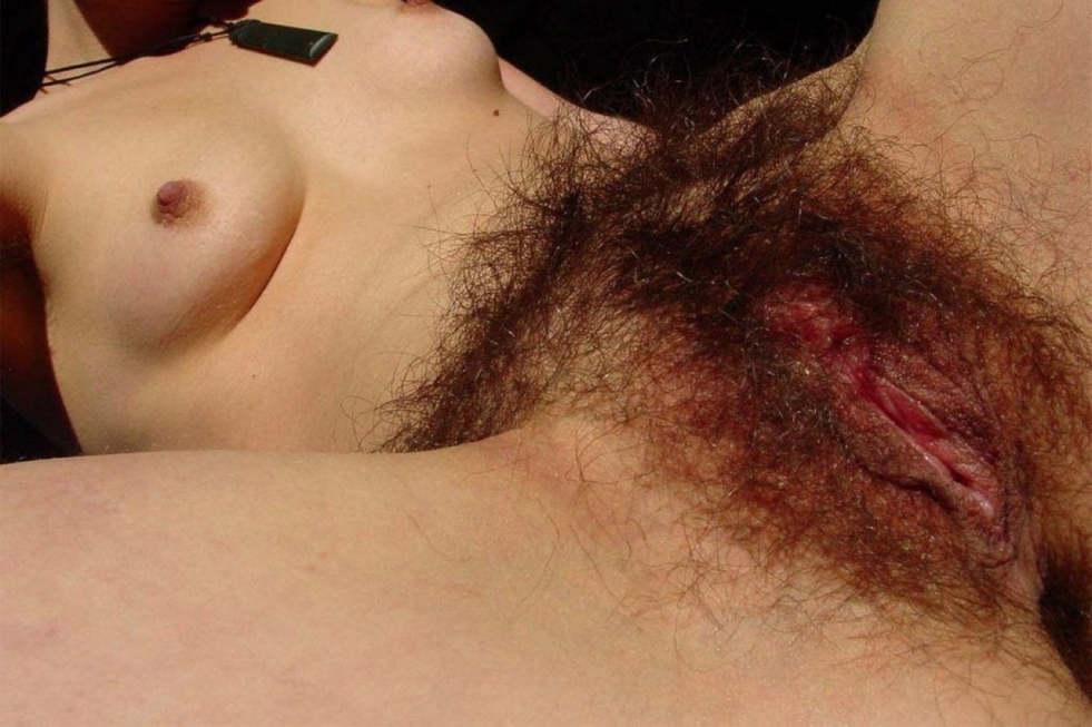 Thickets of pubic hair