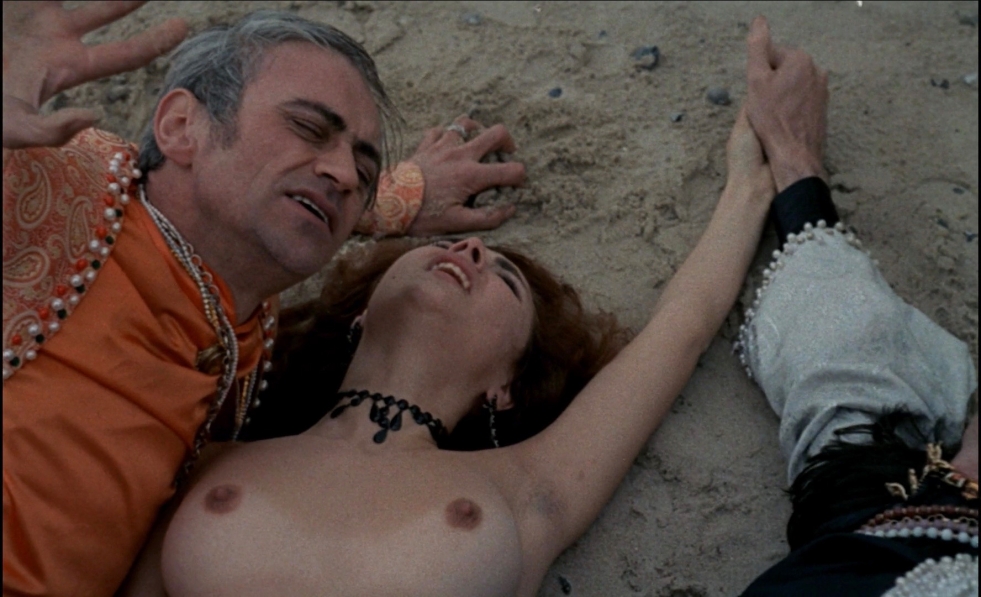 Erotic pictures Julie McCall